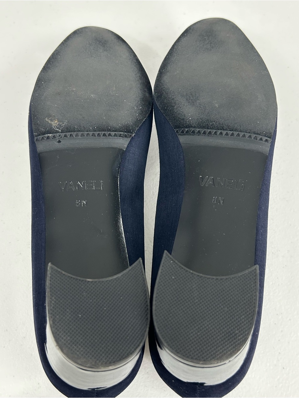 Vaneli Navy Blue Stacked Low Block Heels with Multicolored Disc Design Size 8 N - Picture 7 of 10